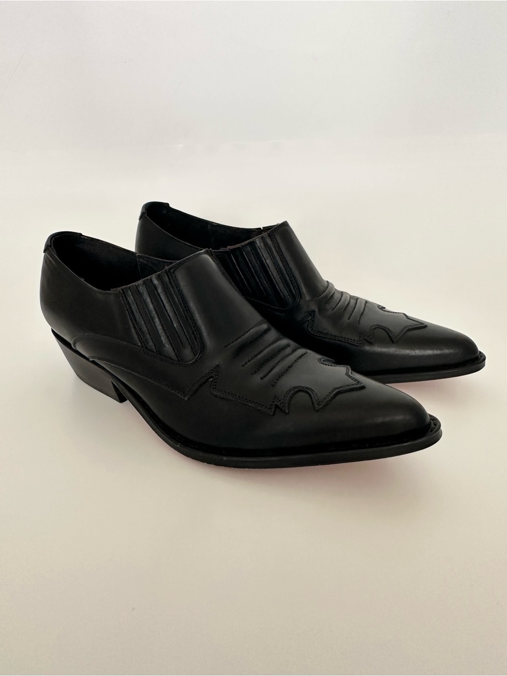 Vintage NWOT Seychelles Black Slip-On Western Ankle Boots